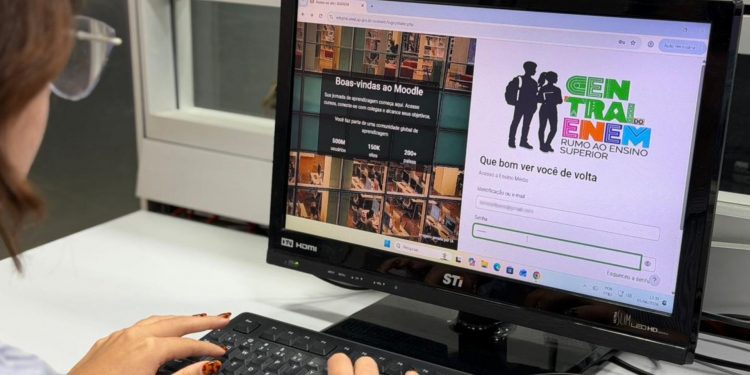 Plataforma oferece videoaulas para preparação do Enem no Amapá; veja como acessar