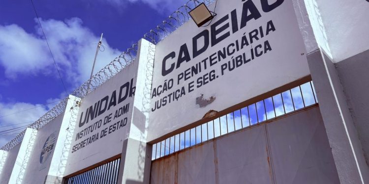 Dois detentos morrem após passarem mal em presídio do Amapá